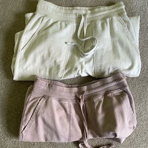 Aerie Women's Track Pants in Cream and Tan/Mauve